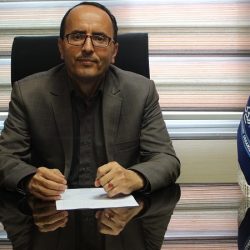علیرضا رفیعی پور رئیس سازمان دامپزشکی کشور لزوم توجه به سلامت خوراک دام، طیور و آبزیان برای رسیدن به سلامت واحد به عنوان خط مقدم امنیت غذایی ضروری است، اظهار کرد: در ۲ دهه گذشته برای سلامت واحد به تولید خوراک دام توجه بیشتری شده زیرا زمینهساز ۷۵ درصد بیماریهای مشترک خوراک دام و طیور است
